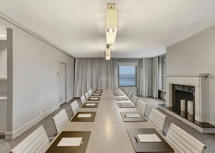 Ambassador Chicago, Part Of Jdv By Hyatt 4* Chicago