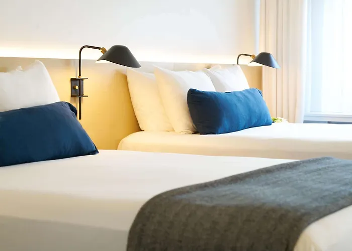 Ambassador Chicago, Part Of Jdv By Hyatt Hotel 4*