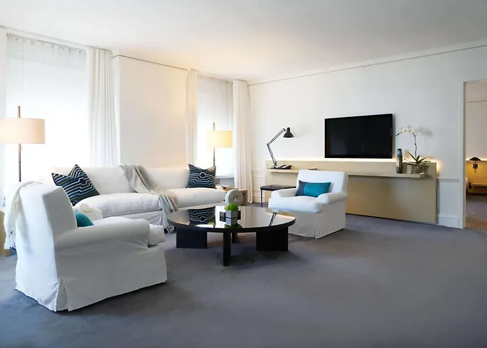 Ambassador Chicago, Part Of Jdv By Hyatt 4*