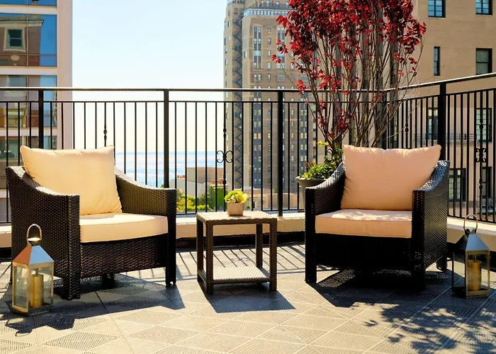 Hotel Ambassador Chicago, Part Of Jdv By Hyatt 4*